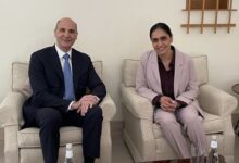 السفيرة البريطانية تؤكد دعم الإصلاحات الاقتصادية في اليمن خلال مباحثات مع صندوق النقد الدولي