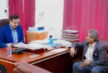 محافظ شبوة يناقش تطوير الأداء الإداري وتعزيز كفاءة المؤسسات الحكومية والخدمات العامة