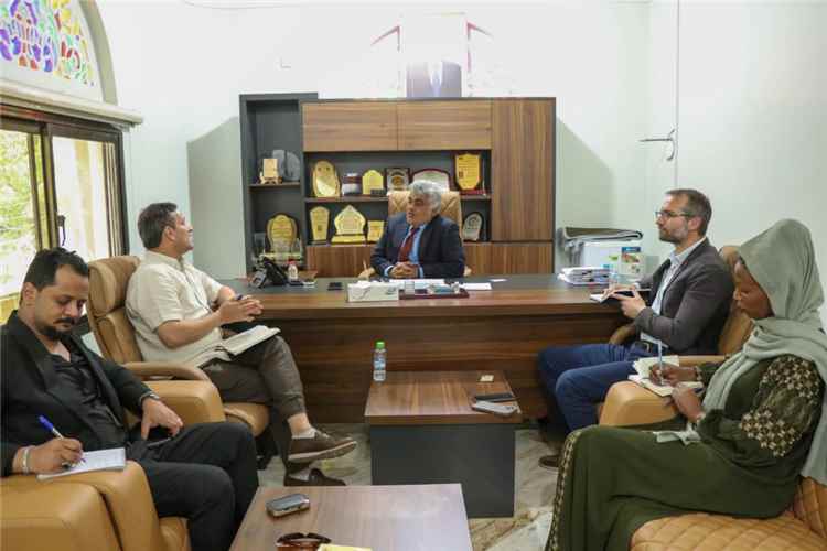 الحكومة و”الفاو” و”برنامج الغذاء العالمي” يناقشون حلولاً عاجلة للأمن الغذائي في اليمن