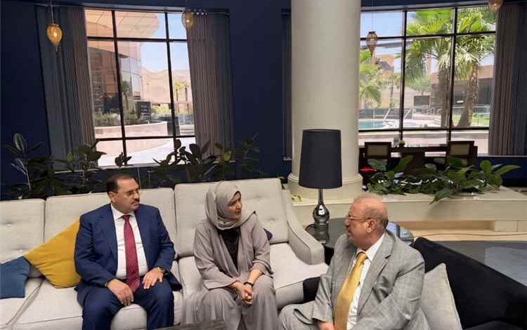 المقطري والبركاني يبحثان تعزيز التنسيق بين الحكومة والبرلمان لتحديث المنظومة التشريعية 1 المقطري والبركاني يبحثان تعزيز التنسيق بين الحكومة والبرلمان لتحديث المنظومة التشريعية