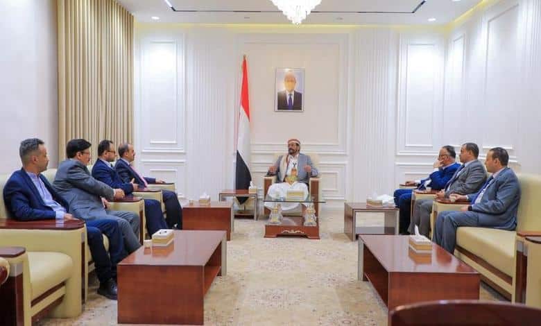 العرادة يدعو إلى توحيد الخطاب الإعلامي وترسيخ الشراكة الوطنية