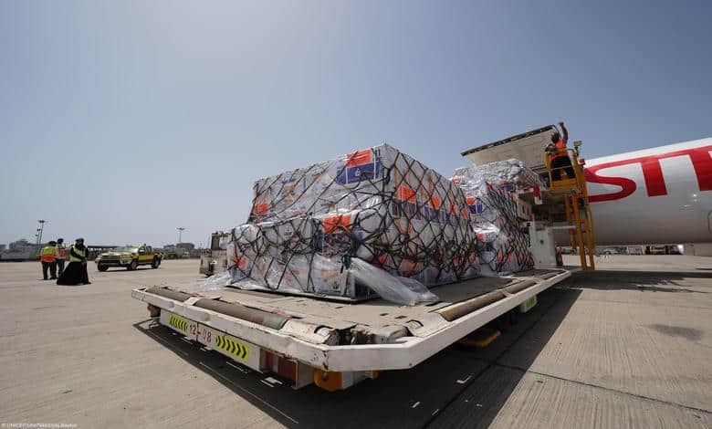 اليونيسف تعلن وصول أكثر من 441 ألف جرعة لقاح إلى عدن لدعم تحصين الأطفال والأمهات في اليمن 1 اليونيسف تعلن وصول أكثر من 441 ألف جرعة لقاح إلى عدن لدعم تحصين الأطفال والأمهات في اليمن