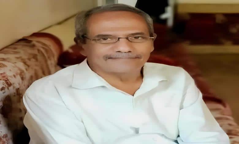 وفاة الإعلامي القدير علي مدهش.. نقابة الصحفيين اليمنيين تنعى أحد رواد إذاعة الحديدة 1 وفاة الإعلامي القدير علي مدهش.. نقابة الصحفيين اليمنيين تنعى أحد رواد إذاعة الحديدة