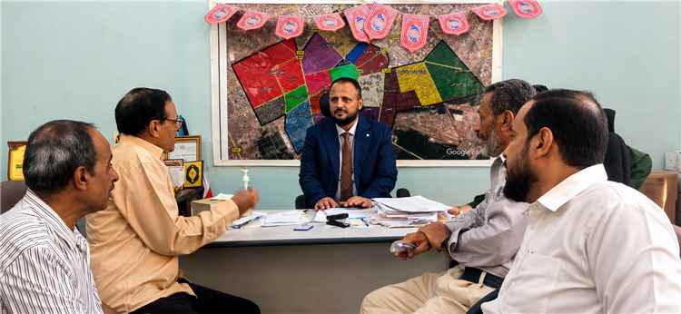 اليزيدي يوجه بتكثيف الرقابة على المنشآت الصحية في المنصورة والالتزام بالأسعار المحددة 1 اليزيدي يوجه بتكثيف الرقابة على المنشآت الصحية في المنصورة والالتزام بالأسعار المحددة