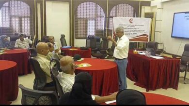 صحة عدن تدشن دورة تدريبية لتعزيز مهارات الإدارة والتخطيط لكوادر القطاع الصحي