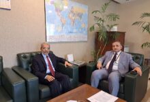 العشبي يبحث مع مسؤول باكستاني الاعتداءات الإيرانية على السيادة اليمنية
