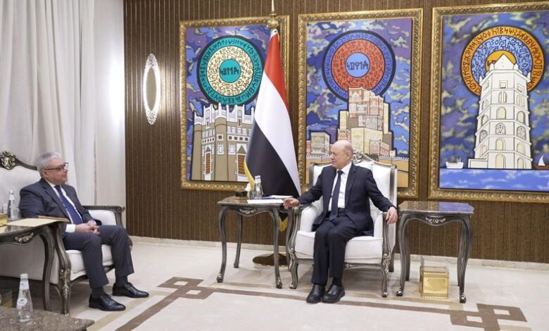 العليمي يؤكد تطلع اليمن لتوسيع التعاون مع مصر في الاستثمار وإعادة الإعمار 1 العليمي يؤكد تطلع اليمن لتوسيع التعاون مع مصر في الاستثمار وإعادة الإعمار