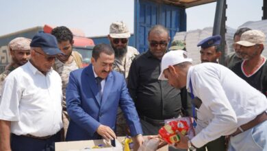 حجة تستقبل قافلة غذائية سعودية جديدة لدعم آلاف النازحين والأسر المحتاجة
