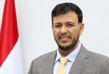 العليمي يكشف تحركاً حكومياً في مجلس الأمن ويهدد بكل الخيارات لمواجهة الحوثيين