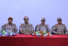 بن عزيز يطلع على جاهزية المنطقة العسكرية السادسة ويؤكد رفع مستوى الاستعداد القتالي