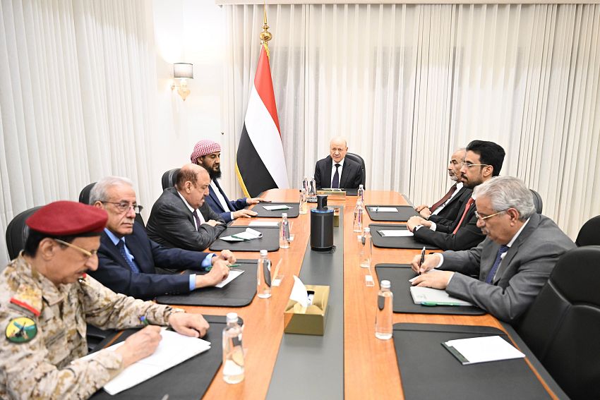 مجلس الدفاع الوطني يقر إجراءات عاجلة لتعزيز الجاهزية واستعادة مؤسسات الدولة
