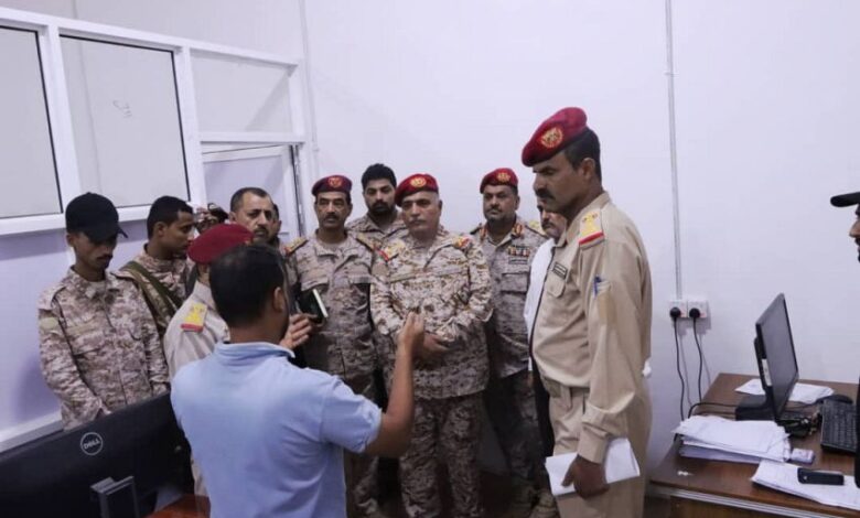 قيادة وزارة الدفاع تتفقد الجاهزية الطبية في مستشفى عبود العسكري بعدن