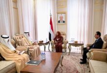 لقاء يمني كويتي يعزز التنسيق المشترك لمواجهة تحديات المرحلة