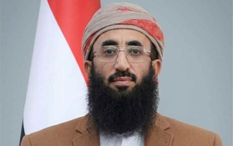 الوادعي: توحيد الصف الوطني والالتفاف حول الدولة ضرورة لمواجهة التدخلات الإيرانية ومليشيا الحوثي