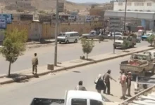 مليشيا الحوثي تغلق سوقاً تجارياً في البيضاء