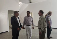 الوجيه والمسعودي يبحثان استكمال تجهيزات تشغيل مركز الأمومة والطفولة في المندب