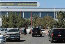 وزير الإعلام: مليشيا الحوثي تحتجز طائرة للصليب الأحمر وطاقمها في مطار صنعاء