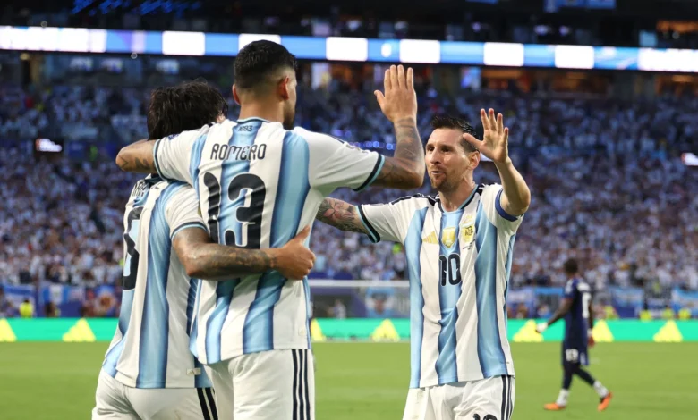 الأرجنتين تنتزع بطاقة ثمن النهائي على حساب الرأس الأخضر وتضرب موعدًا مع مصر 1 الأرجنتين تنتزع بطاقة ثمن النهائي على حساب الرأس الأخضر وتضرب موعدًا مع مصر