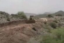 مليشيا الحوثي تشق طرقاً جديدة غربي تعز لتعزيز تحركاتها العسكرية