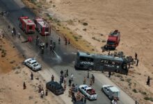 35 قتيلاً و30 جريحاً في تصادم مروع بين حافلتين على طريق دمشق - دير الزور