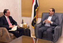 الداخلية اليمنية تناقش إنشاء وحدة متخصصة لمكافحة الاتجار بالبشر
