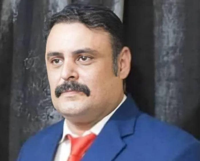 مليشيا الحوثي تعاود اختطاف طبيب في صنعاء وتوقف عمليات جراحية لمرضى