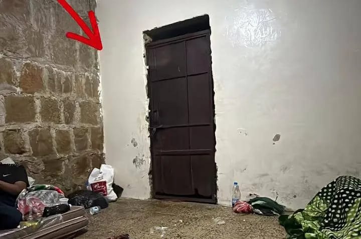 مهندس يكشف انتهاكات مروعة داخل سجن تابع لمليشيا الحوثي في صنعاء