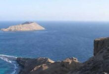 مليشيا الحوثي تعلن حظراً بحرياً على السعودية وتتوعد بتصعيد شامل