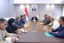 توجيهات حكومية بإعداد خطة شاملة لمعالجة الاختلالات وتحسين الخدمات في عدن