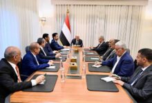 العليمي يبحث مع هيئة التشاور والمصالحة التصعيد الحوثي ويدعو إلى وحدة الصف
