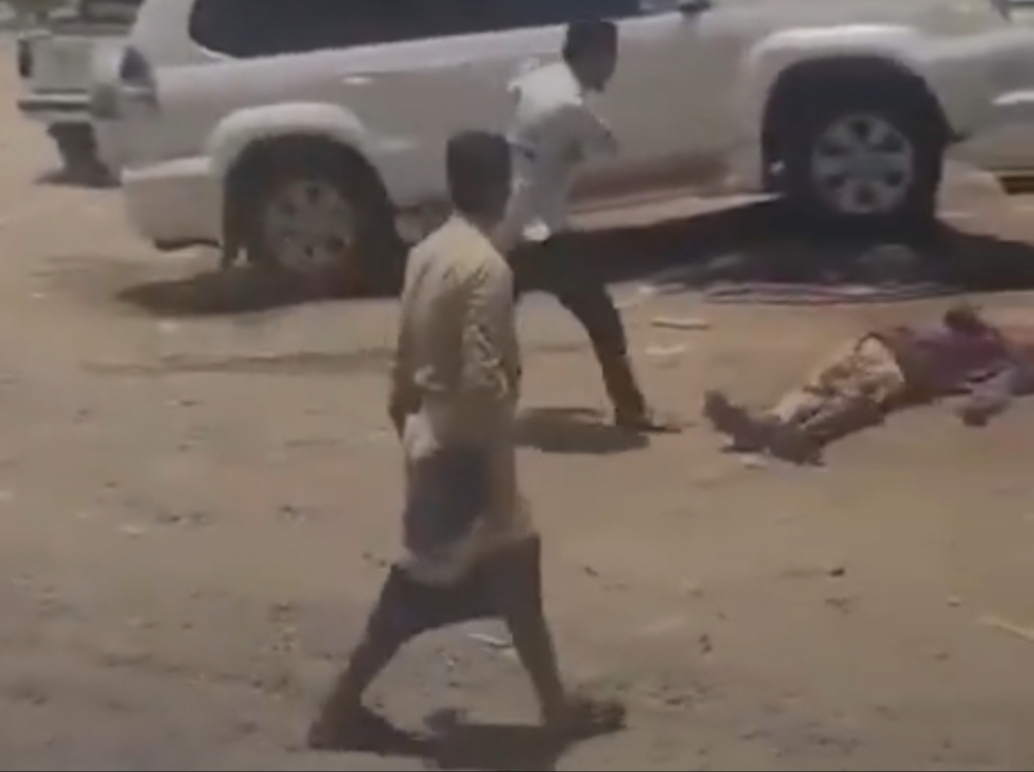مقتل بائع آيسكريم برصاص عنصر حوثي في إب والجاني يلوذ بالفرار