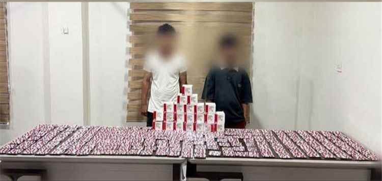 ضبط شخصين بحوزتهما 3300 حبة "بريجبالين" مخدرة في عدن 1 ضبط شخصين بحوزتهما 3300 حبة "بريجبالين" مخدرة في عدن