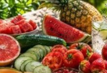 9 أطعمة غنية بالماء تساعد على ترطيب الجسم وتعزز الصحة