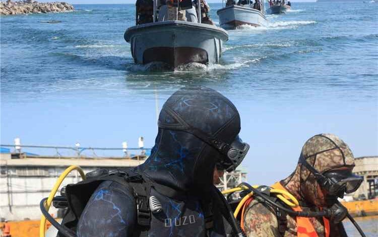 خفر السواحل بحضرموت ينقذ 6 أشخاص من الغرق بساحل المكلا