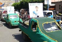 مليشيا الحوثي تشيع اثنين من صغار السن عقب معارك عنيفة في جبهة حيس