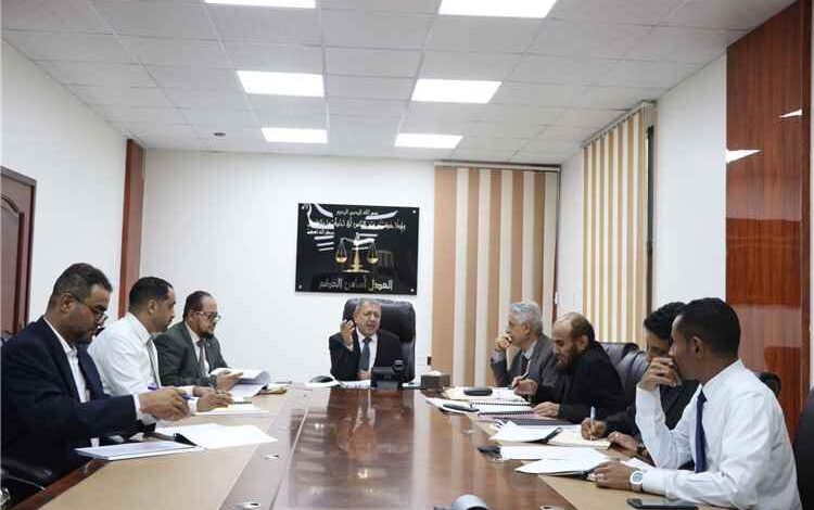 القضاء الأعلى يعيد تشكيل دوائر قضائية ويقر تعيينات جديدة ويُحيل 12 قاضياً إلى مجلس المحاسبة 1 القضاء الأعلى يعيد تشكيل دوائر قضائية ويقر تعيينات جديدة ويُحيل 12 قاضياً إلى مجلس المحاسبة