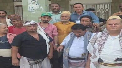 الحوثي يطيح بعشرات الموظفين التهاميين من شركة الغاز في الحديدة ويستبدلهم بعناصر موالية للمليشيا