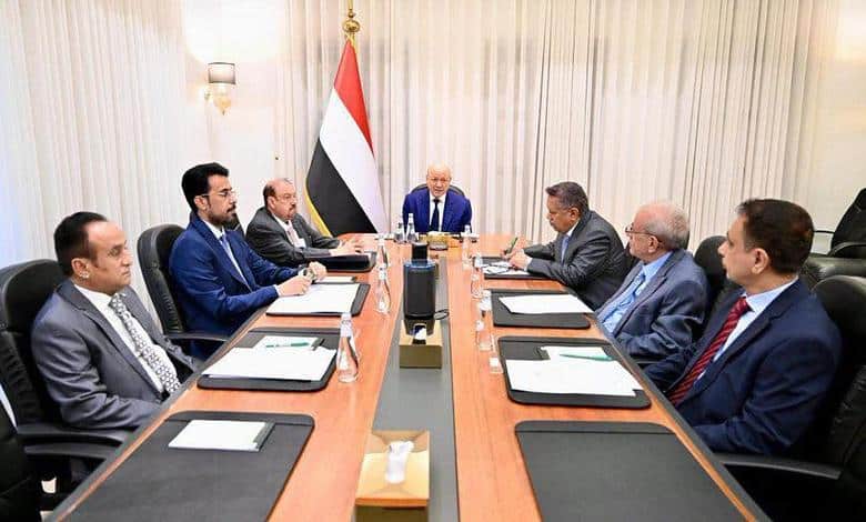 رئيس مجلس القيادة: الإصلاحات دخلت مرحلة التنفيذ والدولة تواصل الرد الحازم على التصعيد الحوثي 1 رئيس مجلس القيادة: الإصلاحات دخلت مرحلة التنفيذ والدولة تواصل الرد الحازم على التصعيد الحوثي