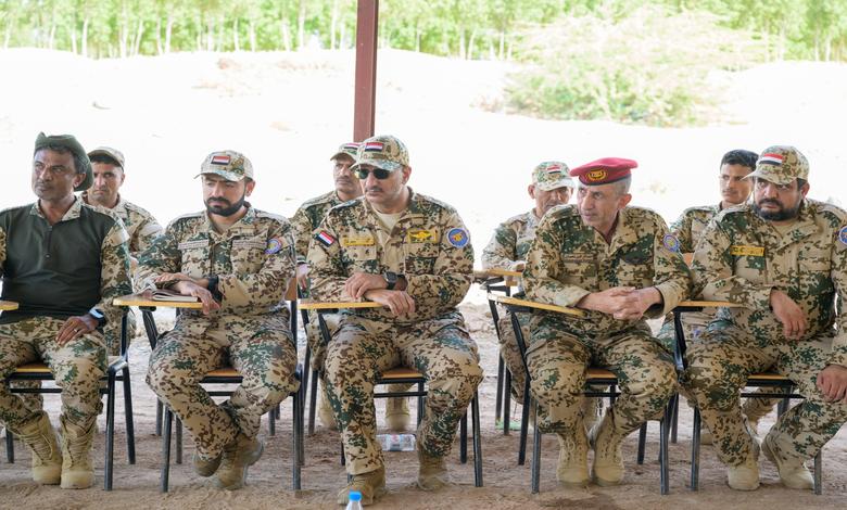 الفريق طارق صالح يحضر تمرينا عسكريا للفرقة الخامسة ويشيد بمستوى الجاهزية والإعداد