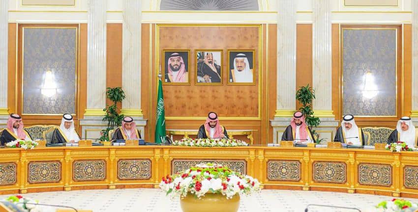السعودية تحذر من أي اعتداءات جديدة وتؤكد التعامل بحزم مع تهديدات الميليشيات الإيرانية