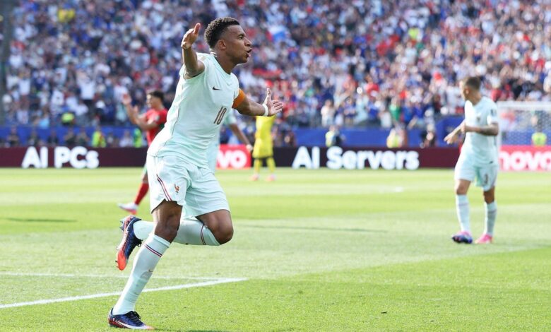 المغرب يودع كأس العالم وفرنسا تحجز مقعدها في النصف النهائي 1 المغرب يودع كأس العالم وفرنسا تحجز مقعدها في النصف النهائي