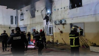 حريق مأساوي في مؤسسة لرعاية الأطفال بالجزائر يخلف 11 وفاة و19 إصابة 7 حريق مأساوي في مؤسسة لرعاية الأطفال بالجزائر يخلف 11 وفاة و19 إصابة