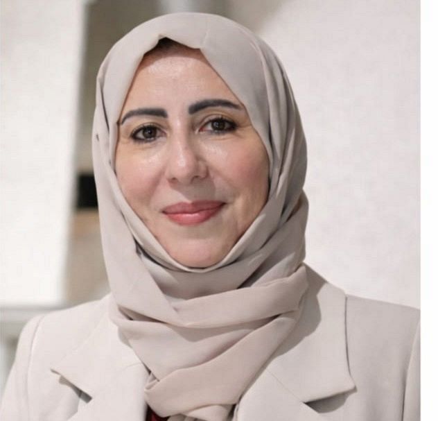 وزيرة الخارجية ونظيرها المصري يبحثان تطورات اليمن وأمن الملاحة في المنطقة