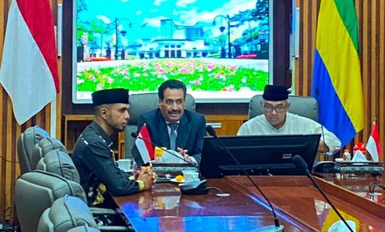 اليمن وإندونيسيا تبحثان توسيع التعاون في التعليم والاقتصاد والثقافة