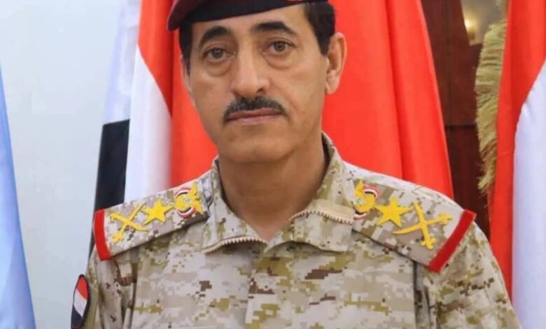 وزارة الدفاع تلغي تحويل الرواتب عبر القادة وتصرفها مباشرة بالبطاقة الذكية