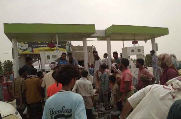 حملة رقابية في طور الباحة تغلق محطتي غاز وتضبط مخالفات تسعيرية 1 حملة رقابية في طور الباحة تغلق محطتي غاز وتضبط مخالفات تسعيرية