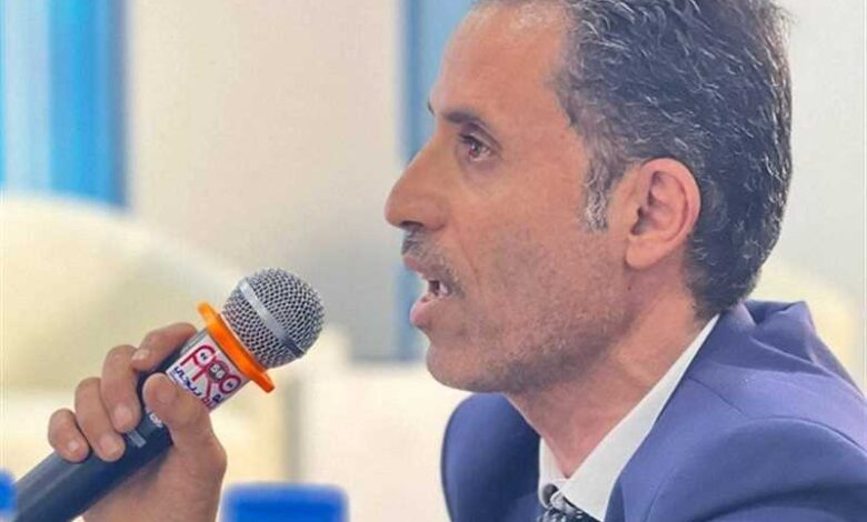 القضاء الحوثي يعاقب ناشطاً حقوقياً في إب بسبب انتقاده قضايا فساد