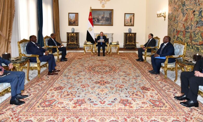 الرئيس المصري يستقبل النائب الأول لرئيس مجلس الوزراء الكويتى 1 الرئيس المصري يستقبل النائب الأول لرئيس مجلس الوزراء الكويتى