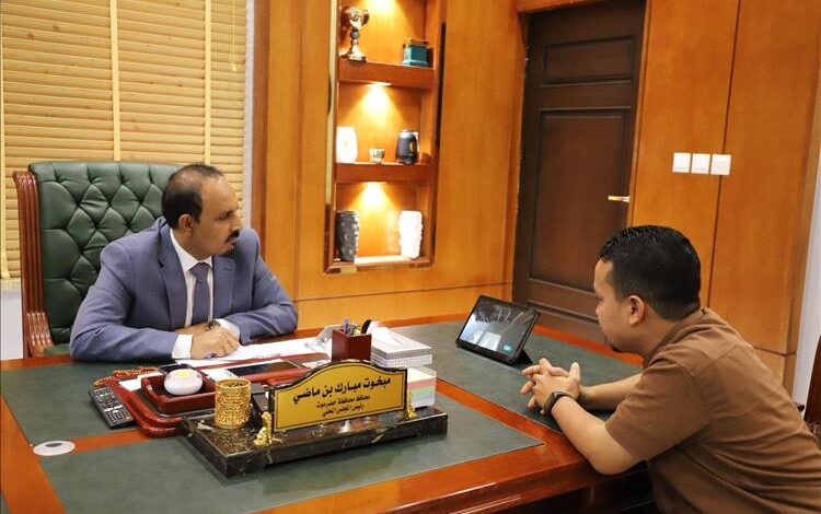 محافظ حضرموت يطلع على تحضيرات تدشين مشروع إعادة تأهيل المباني المتضررة بالمكلا 1 محافظ حضرموت يطلع على تحضيرات تدشين مشروع إعادة تأهيل المباني المتضررة بالمكلا