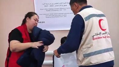 الهلال الأحمر الإماراتي يوزع كسوة الشتاء على 7500 مستفيد في كازاخستان